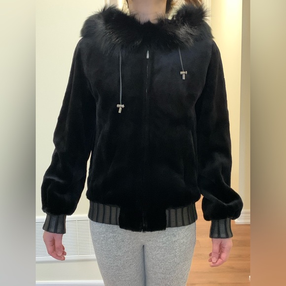 šFinal Saleš Mink coat (Only Available until Nov 15) - Picture 4 of 5